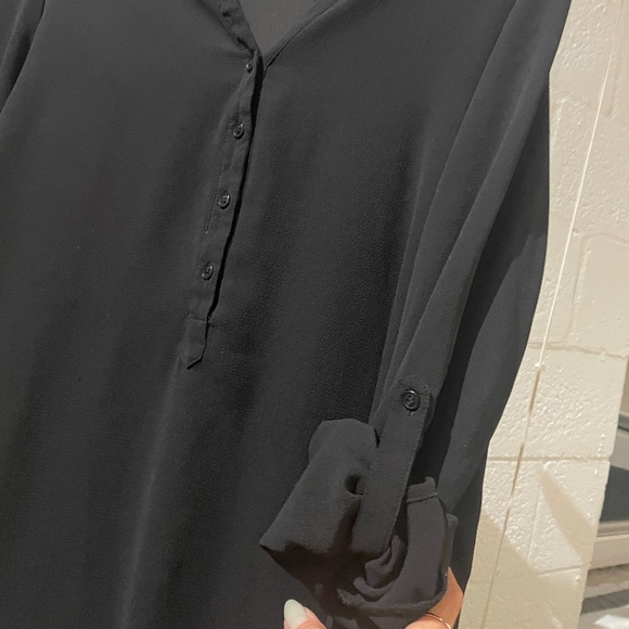 🌟Timing Black Button Front Tunic Blouse Women’s Size Large Roll Tab Sleeve - Picture 2 of 10